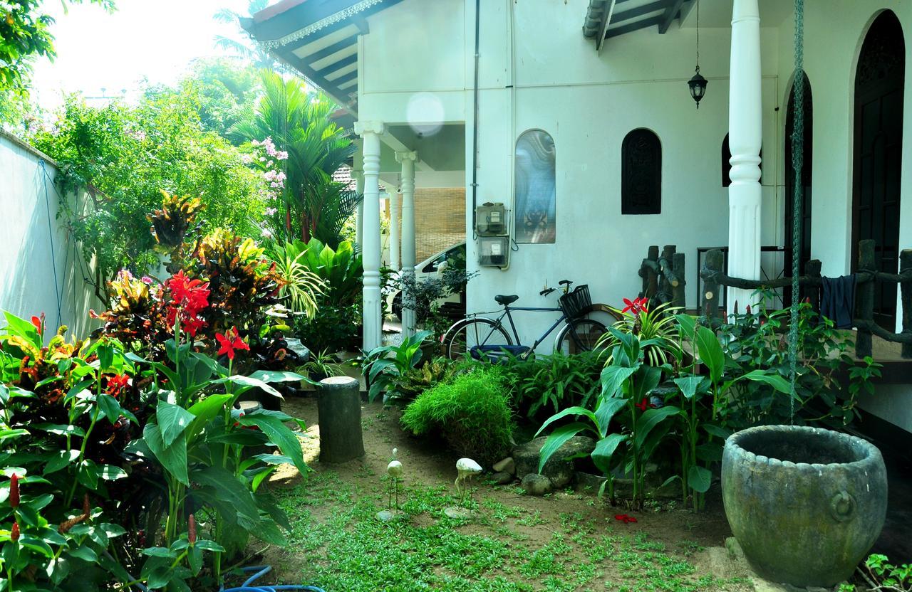 Angel Rest Hotel Mirissa Exterior photo