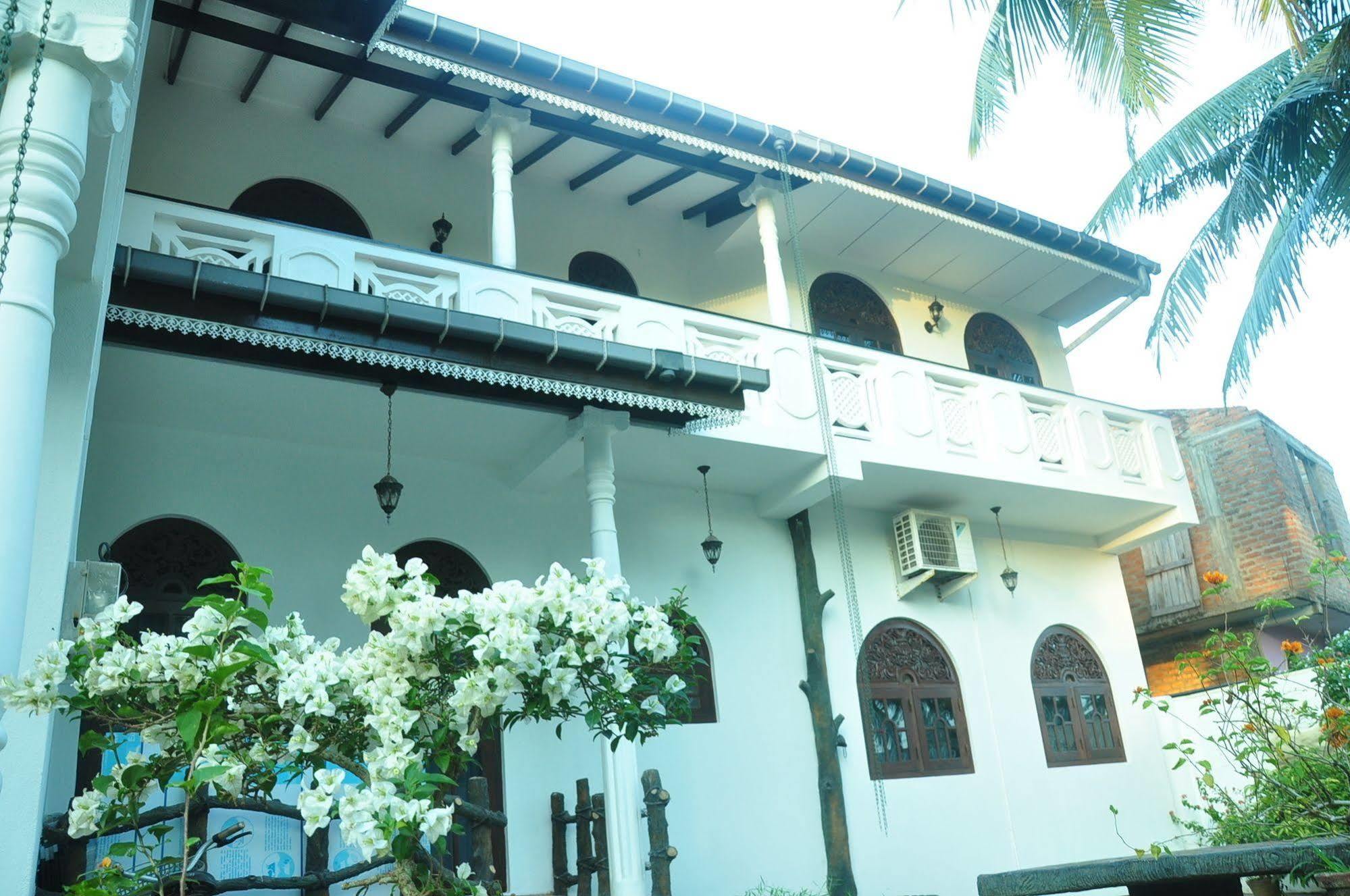 Angel Rest Hotel Mirissa Exterior photo